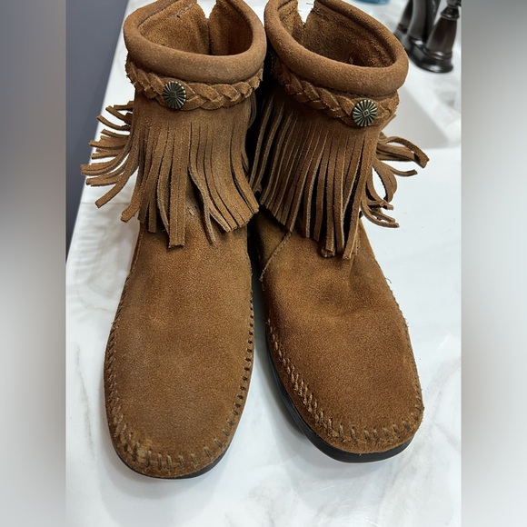 Minnetonka - High Top Back Zip Boot - Picture 4 of 9